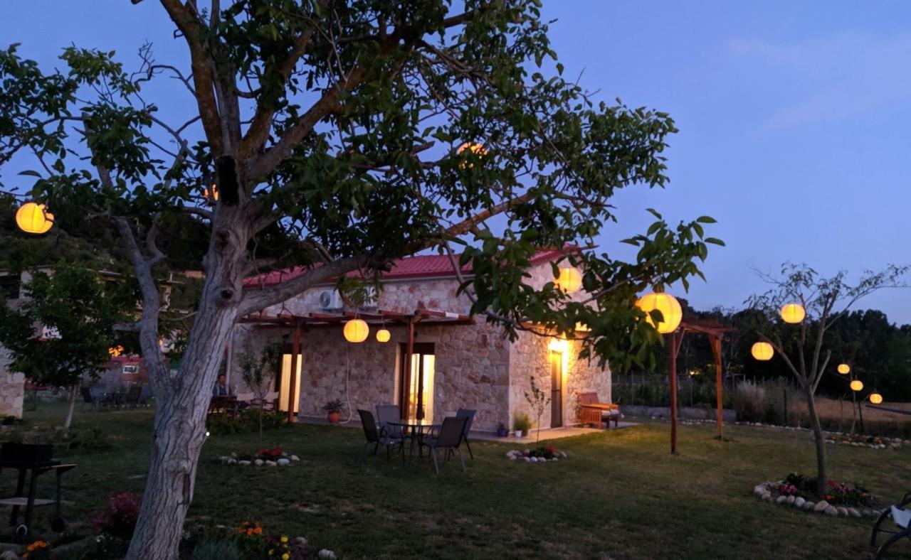 Apartamento To Petrino Spiti Possidi Exterior foto